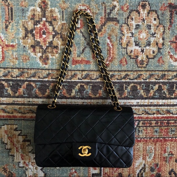 SOLD***Chanel Vintage Classic Double Flap Bag - Picture 4 of 13